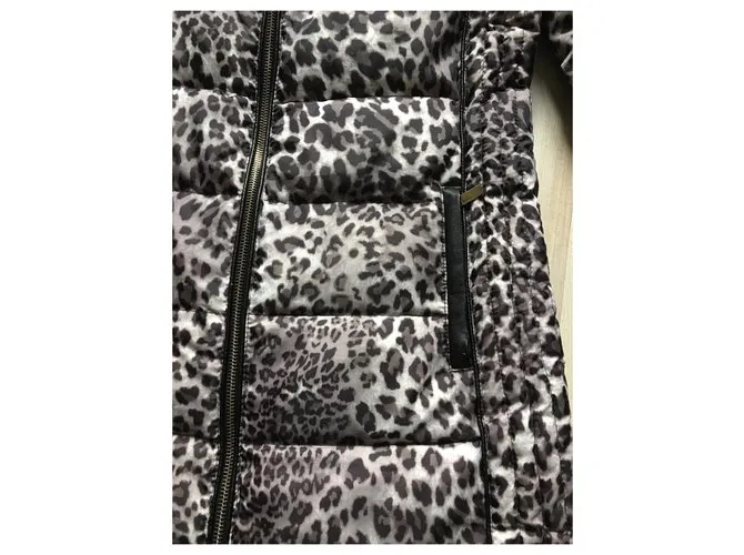 Autre Marque Chaqueta de leopardo Morgan 38 Negro Beige 