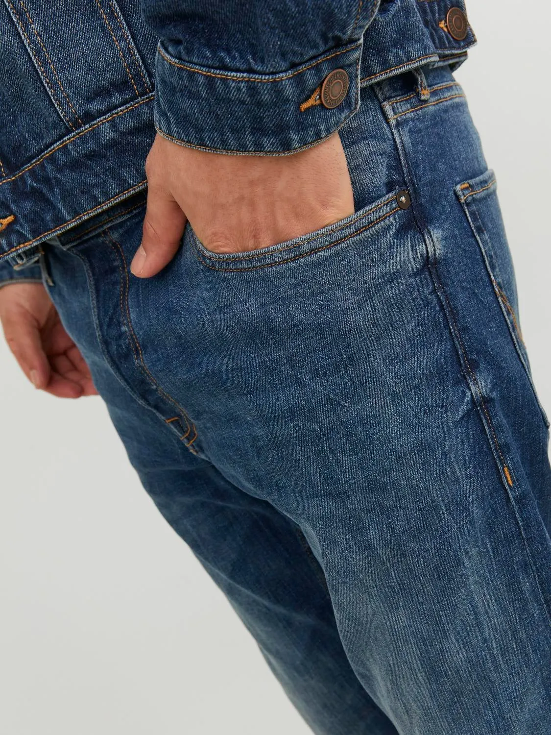 JJIMIKE JJORIGINAL AM 355 Vaqueros de corte tapered | Azul intermedio | Jack & Jones®