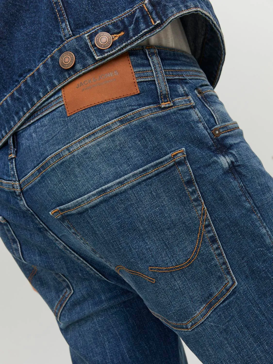 JJIMIKE JJORIGINAL AM 355 Vaqueros de corte tapered | Azul intermedio | Jack & Jones®