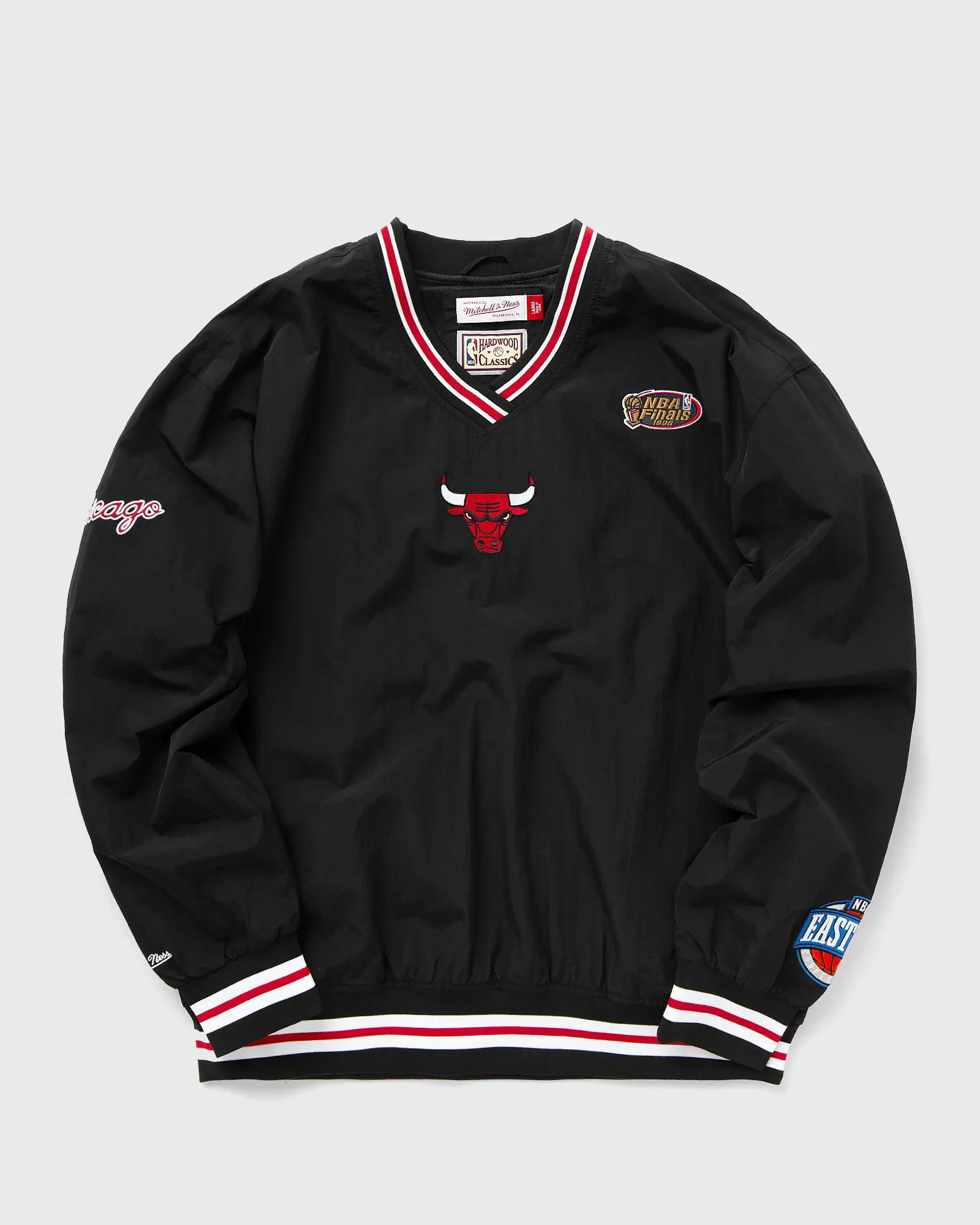 Mitchell & Ness NBA CLASSIC NYLON PULLOVER VINTAGE LOGO CHICAGO BULLS