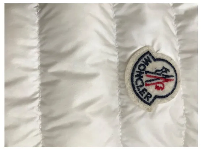 Moncler chaqueta abajo Blanco roto 