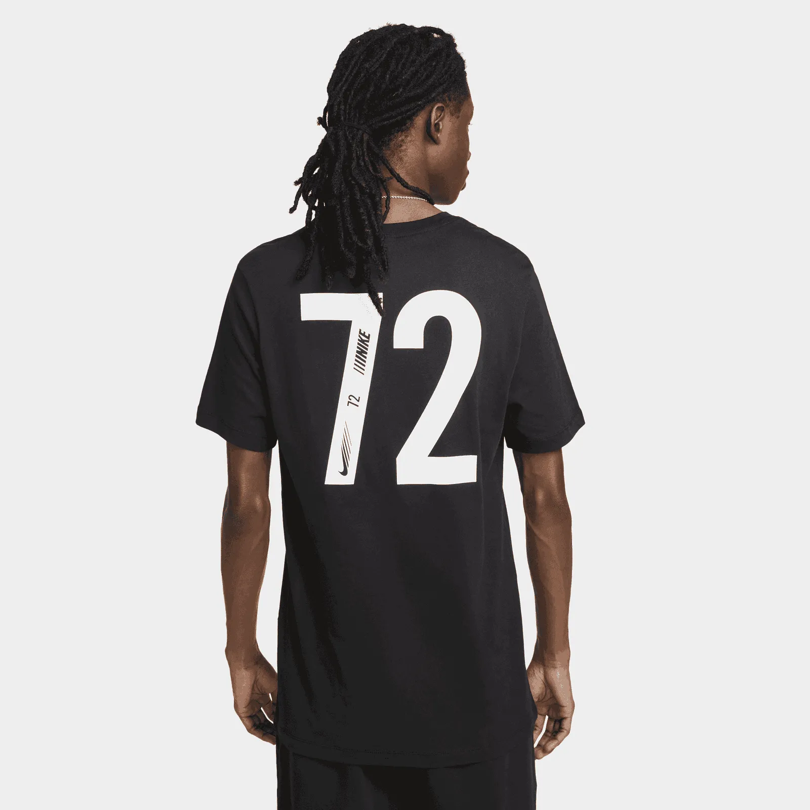 Nike Sportswear Standard Issue Tee