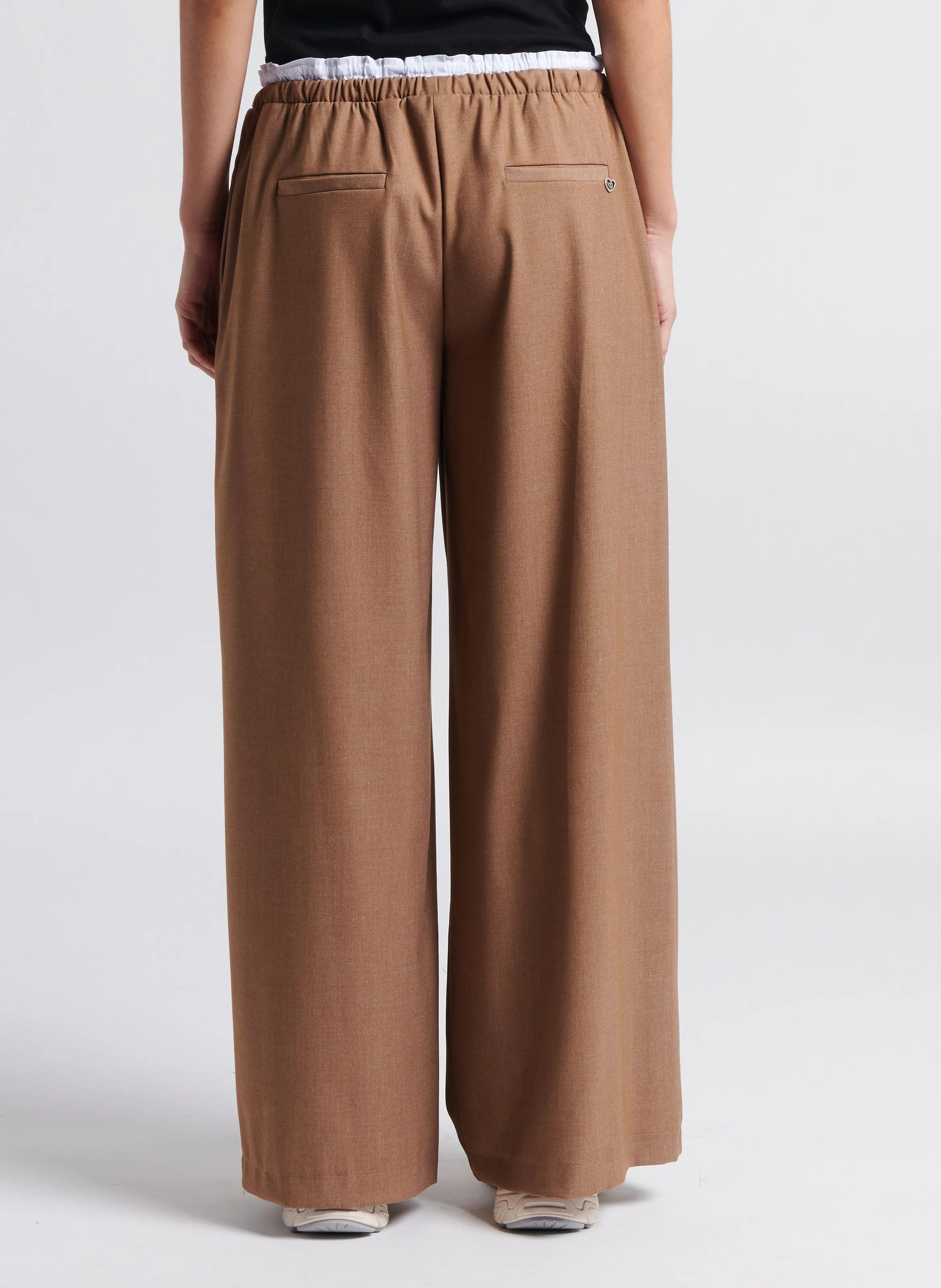 Pantalón ancho en marron