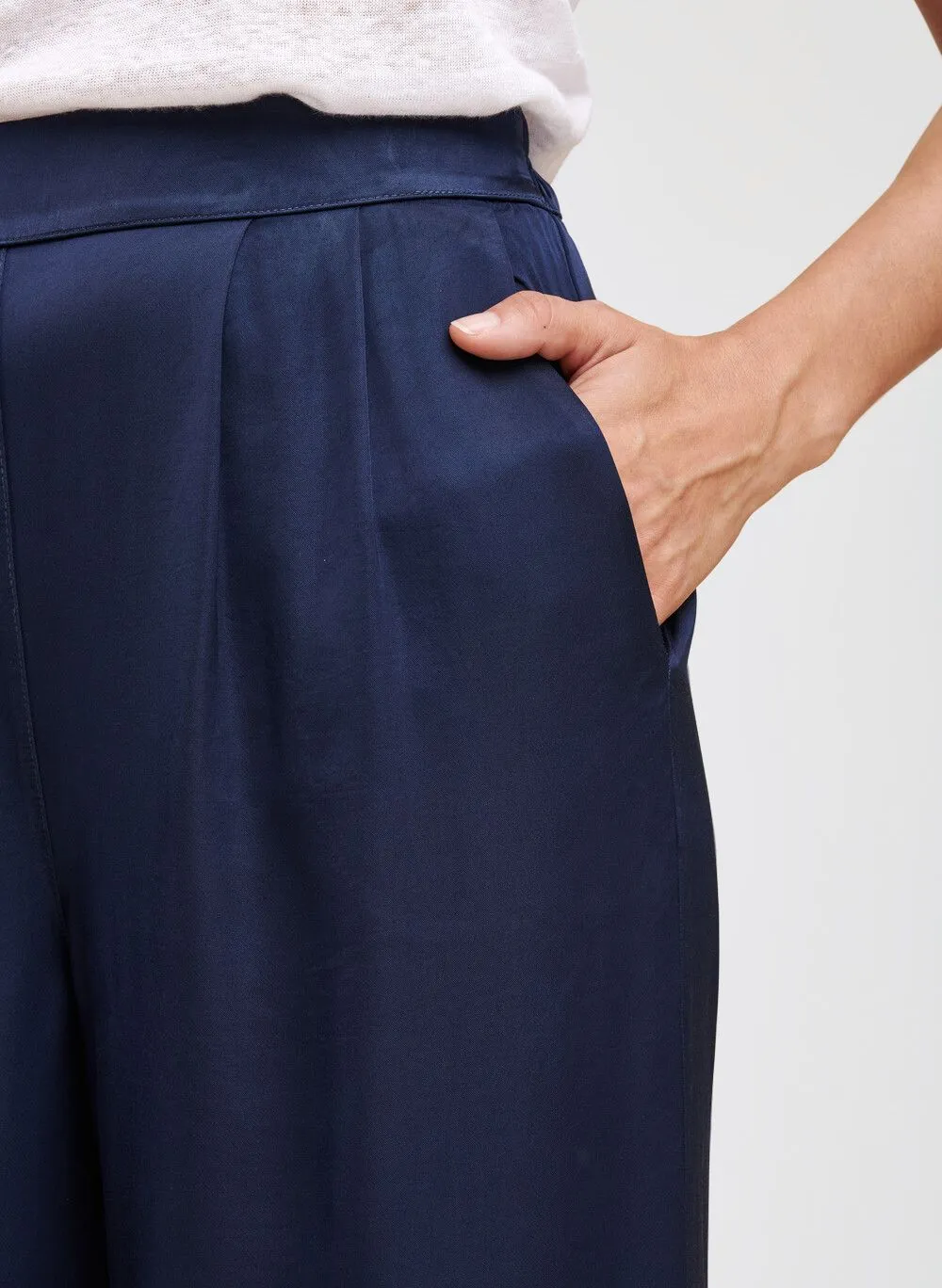 Pantalón ancho satinado en azul