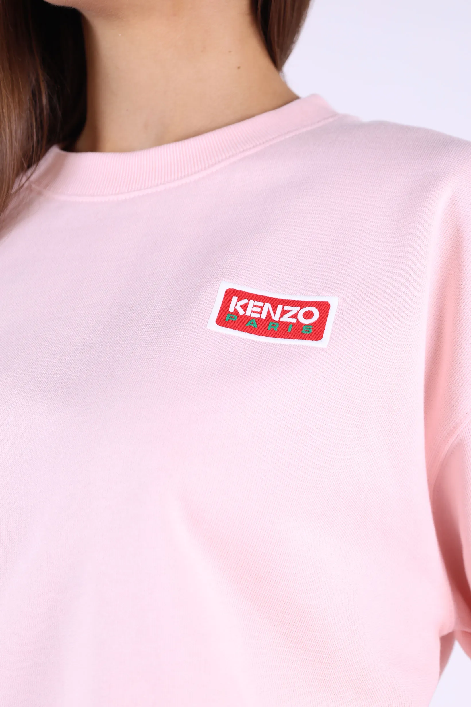 Sudadera rosa con maxilogo 